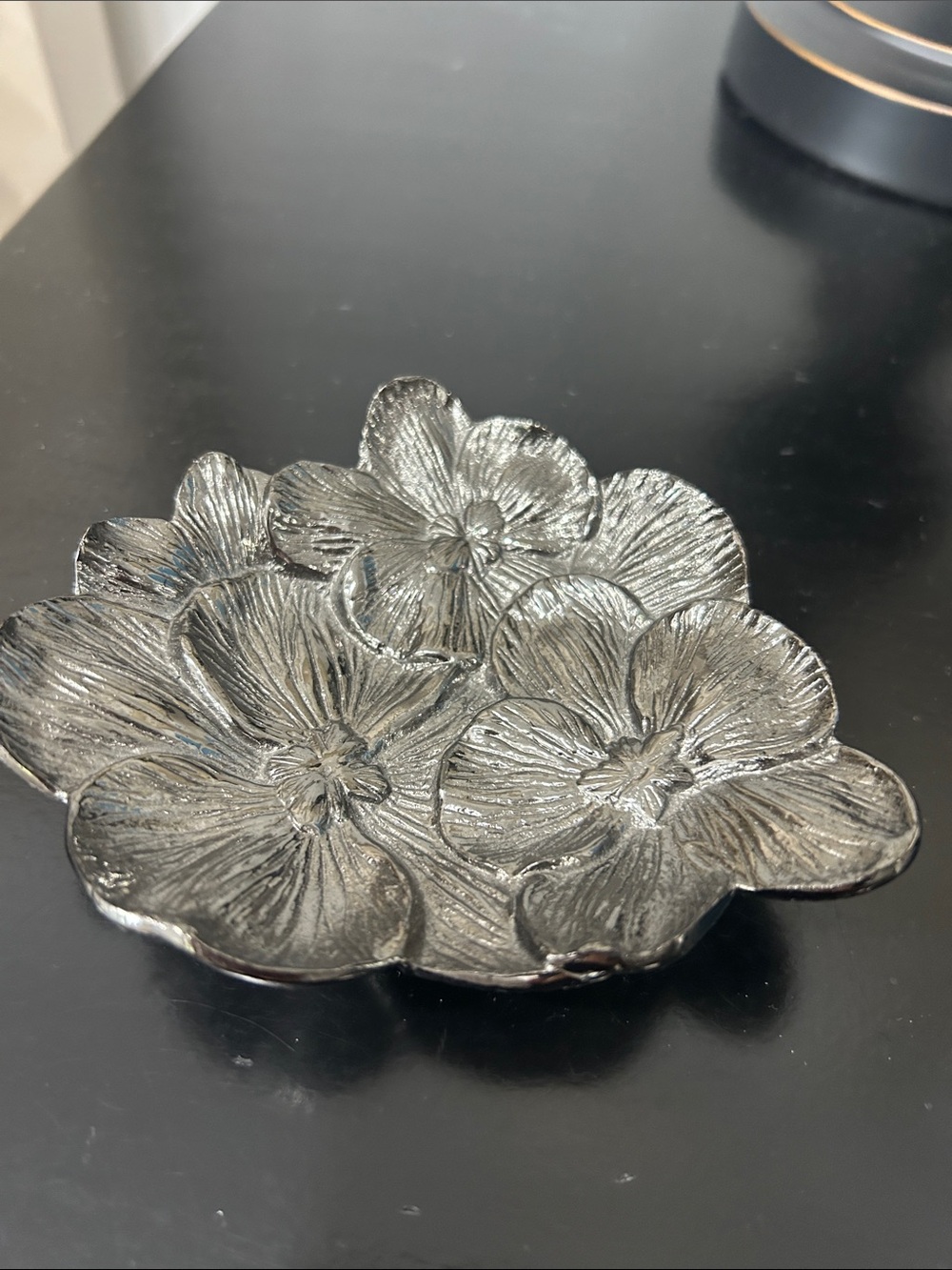 Michael Aram pansy dish
